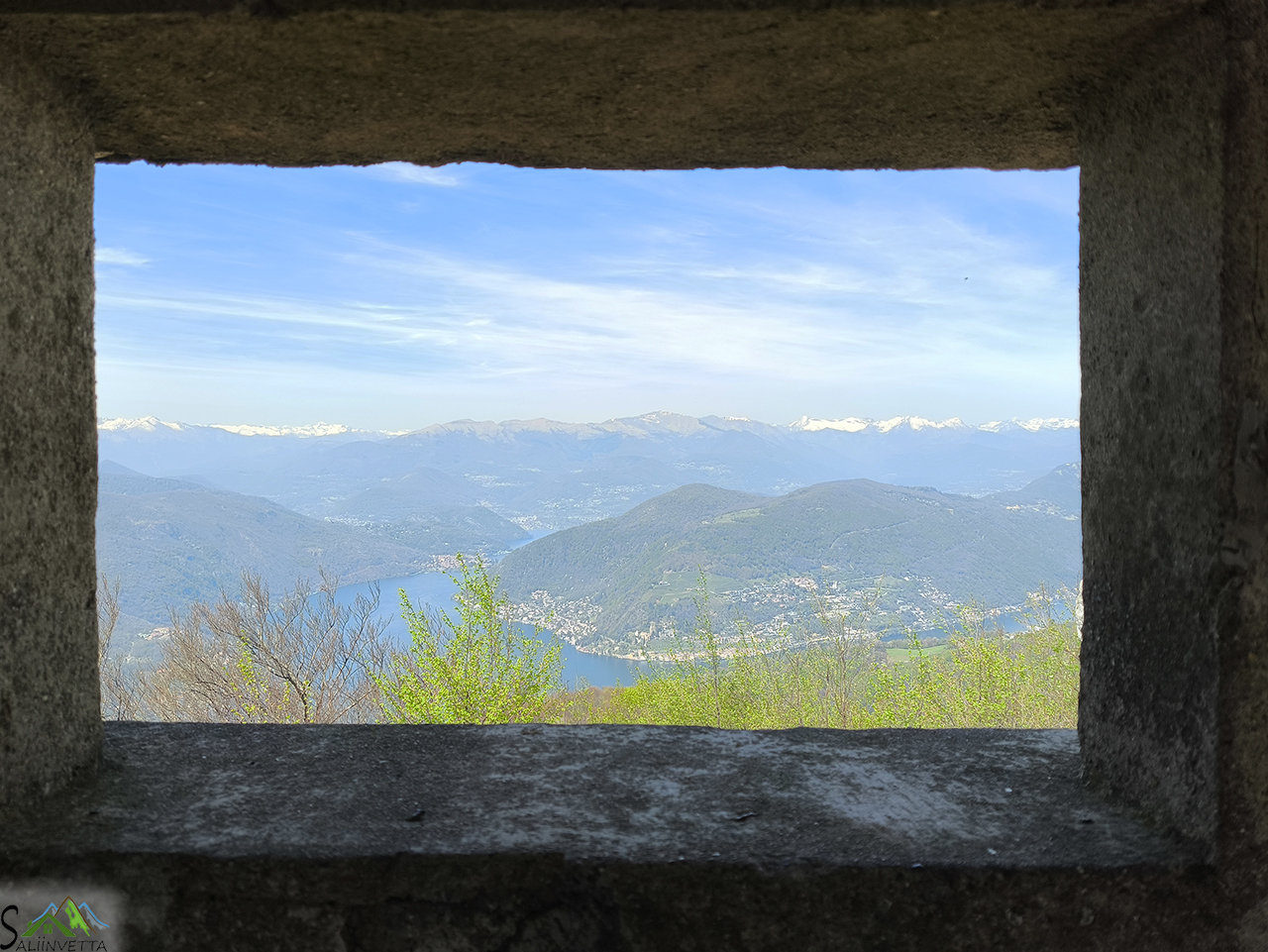 Un bellissimo panorama dalla vetta del Monte Pravello (Va)
